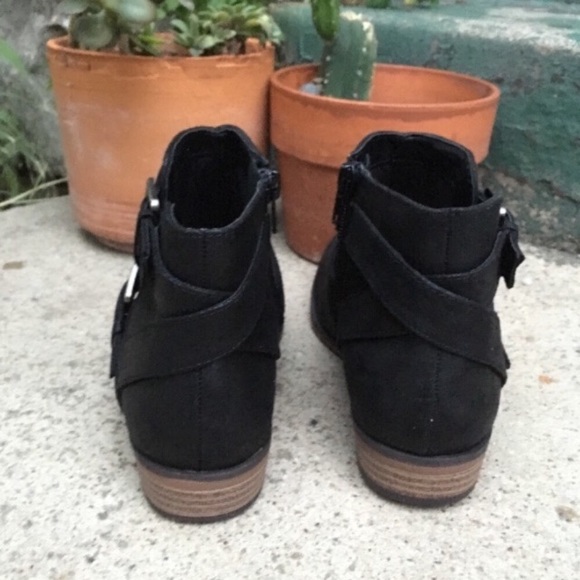 CUT-OUT BUCKLE ANKLE BOOTIES - Picture 4 of 4